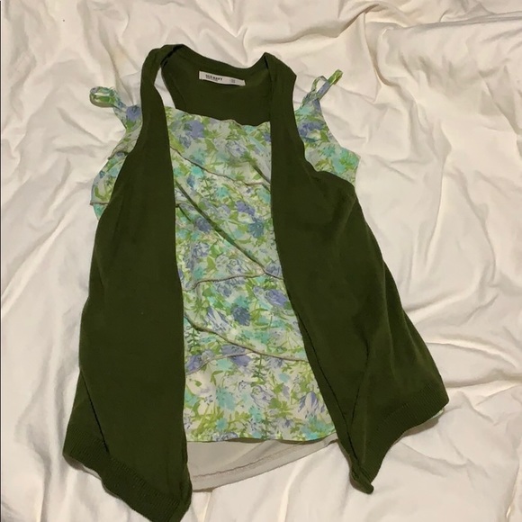 Layered ruffle floral tank top - Picture 4 of 4